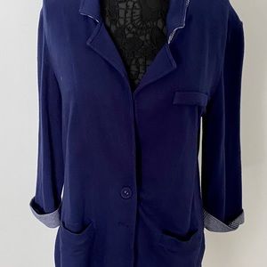 Tart navy blue blazer with blue white cuffs